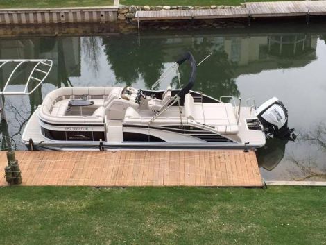 Bennington Power boats For Sale by owner | 2016 Bennington 2375 RSB - R Series (Rear